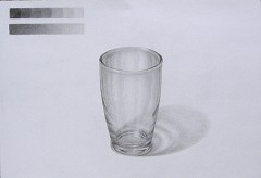 やさしい形のグラス